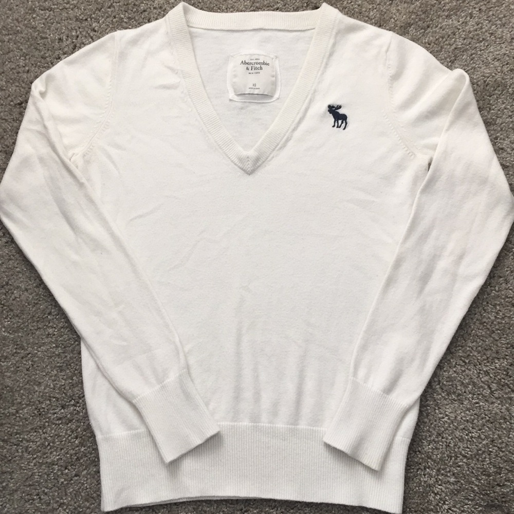 ABERCROMBIE & FITCH V-Neck Sweater